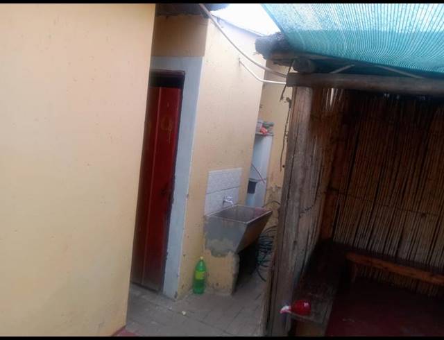 2 BEDROOM HOUSE FOR SALE IN PALM RIDGE